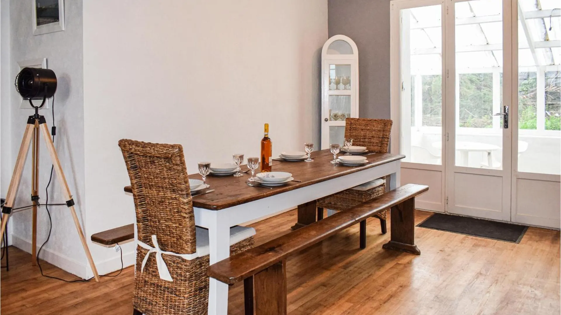 別荘 Amazing Home In Sables Dor Les Pins With Kitchen